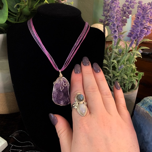 Raw Amethyst Pendant - Picture 5 of 6